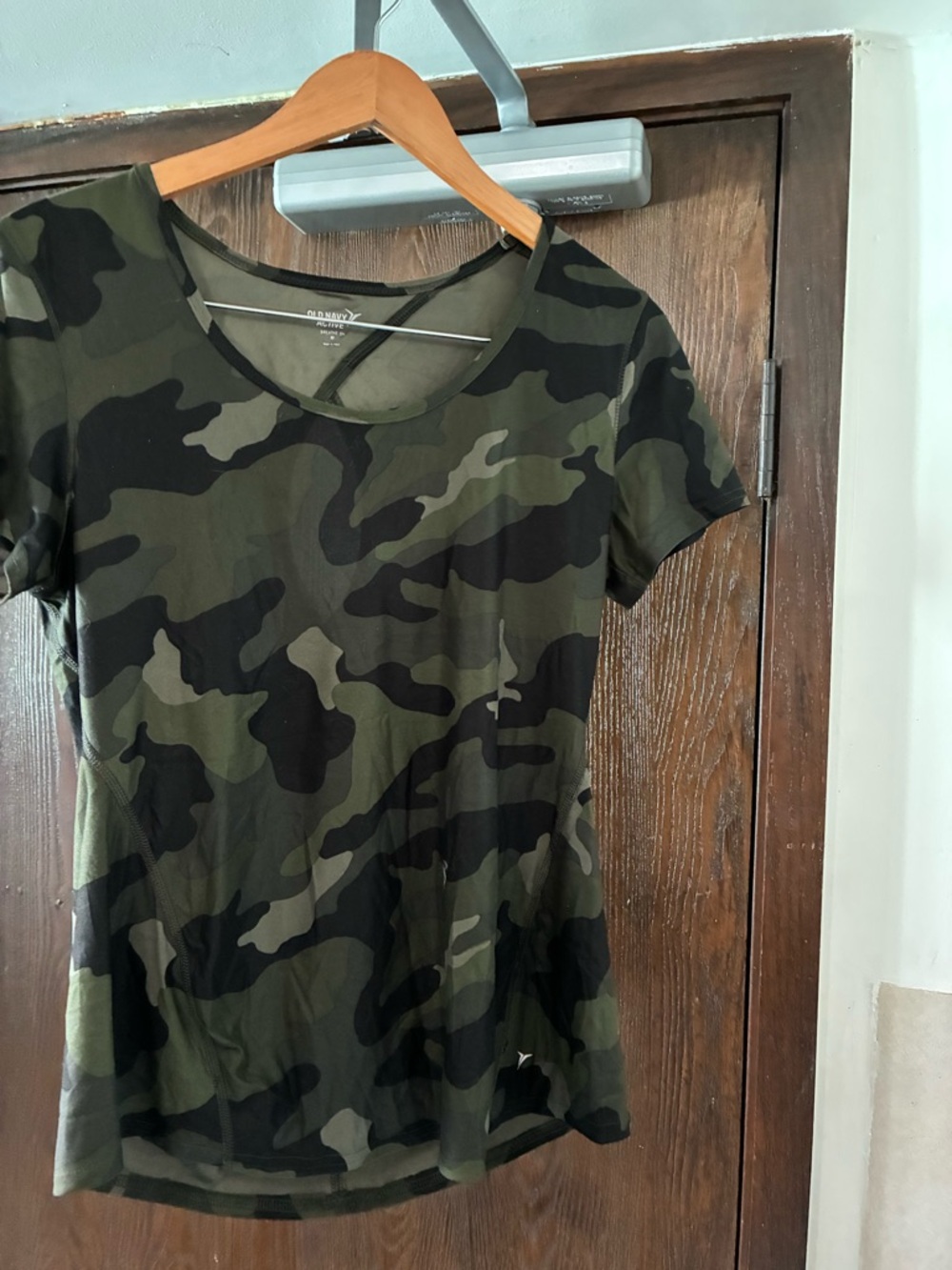 Old Navy Camo Short-Sleeve Women's Tee - Olive Green